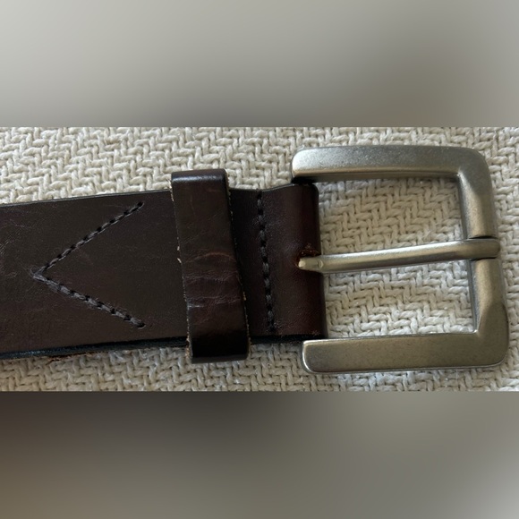 Banana Republic Classic Leather Belt - Picture 4 of 6